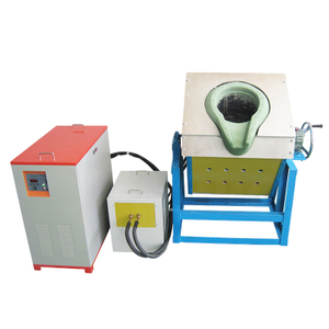 Manual tipping melting furnace